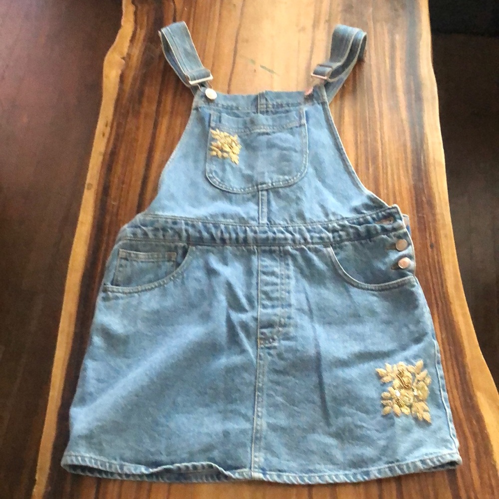 FOREVER 21 denim overalls dress